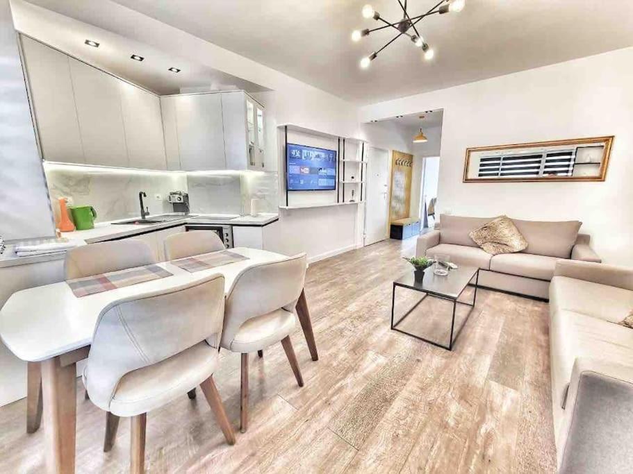 53° Bs Skanderbeg City Center Comfort ติรานา ภายนอก รูปภาพ